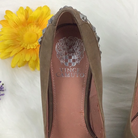 Vince Camino Studded Heels 🛍 - Picture 3 of 8